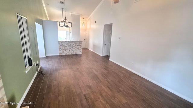 4948 Lake Waterford Way W 203-2, Melbourne, FL 32901