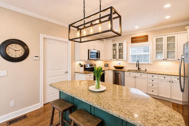 405 Patina Cir, Nashville, TN 37209