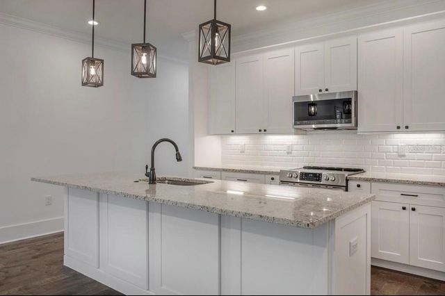 5813 N 18TH STREET, Tampa, FL 33610