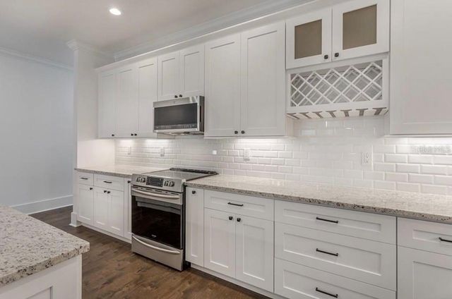 5813 N 18TH STREET, Tampa, FL 33610