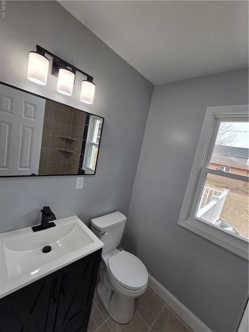 922 11th ST, Newport News, VA 23607