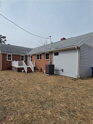 922 11th ST, Newport News, VA 23607