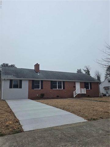 922 11th ST, Newport News, VA 23607