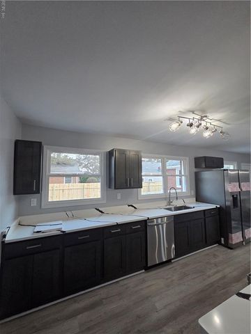 922 11th ST, Newport News, VA 23607