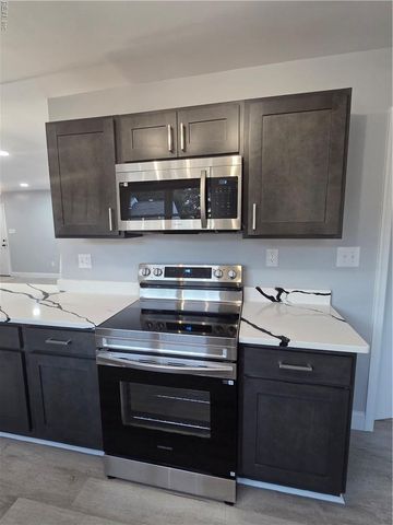 922 11th ST, Newport News, VA 23607