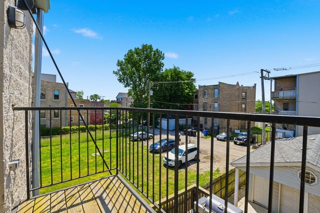 3139 W Washington Boulevard, Chicago, IL 60612