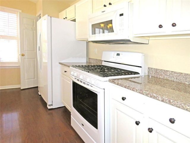 301 Park Forest NW Court, Kennesaw, GA 30144