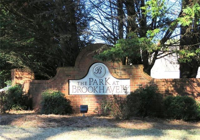 301 Park Forest NW Court, Kennesaw, GA 30144