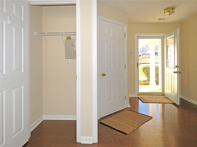 301 Park Forest NW Court, Kennesaw, GA 30144