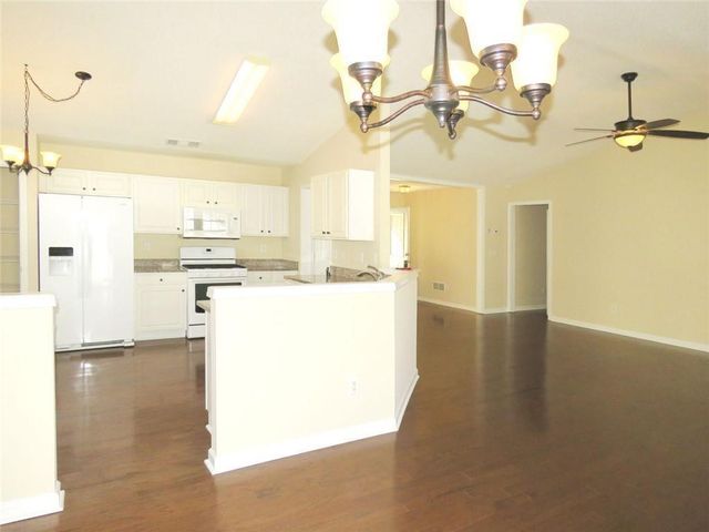 301 Park Forest NW Court, Kennesaw, GA 30144