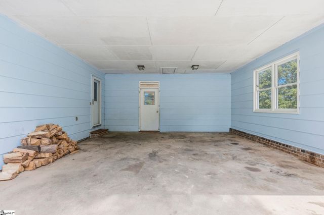 430 John High Road, Campobello, SC 29322