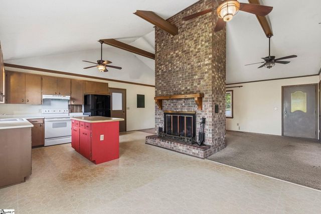 430 John High Road, Campobello, SC 29322