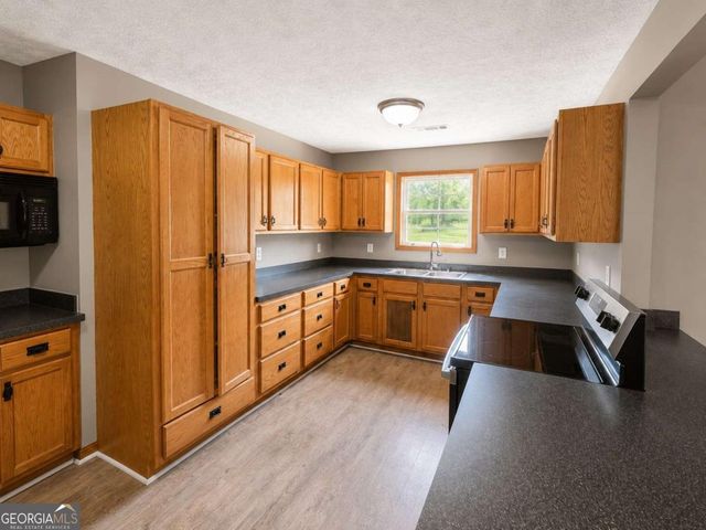9651 W Union Hill Road, Villa Rica, GA 30180