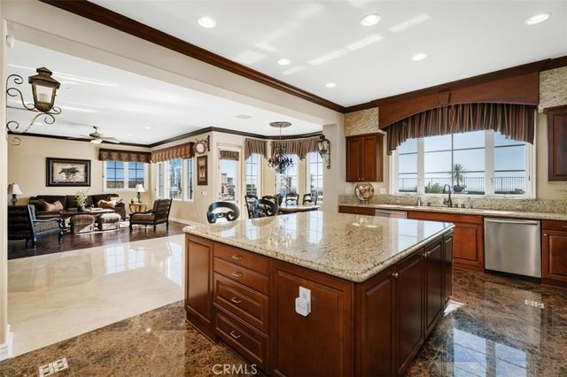 1159 S Pointe Premier, Anaheim Hills, CA 92807