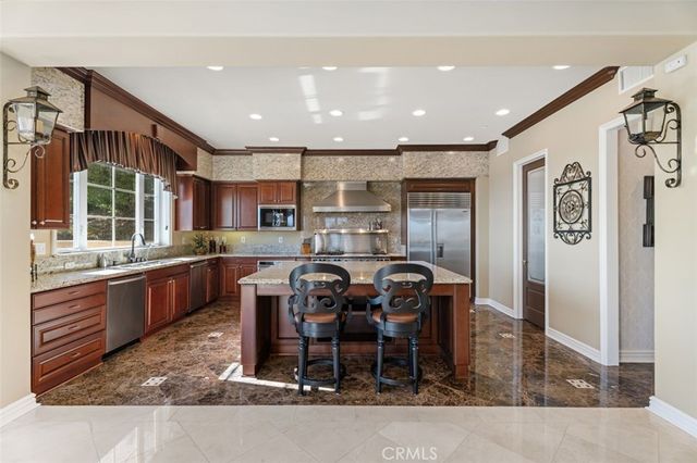 1159 S Pointe Premier, Anaheim Hills, CA 92807