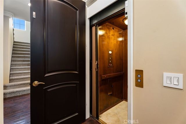 1159 S Pointe Premier, Anaheim Hills, CA 92807
