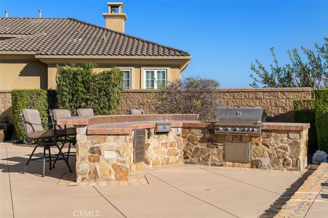 1159 S Pointe Premier, Anaheim Hills, CA 92807