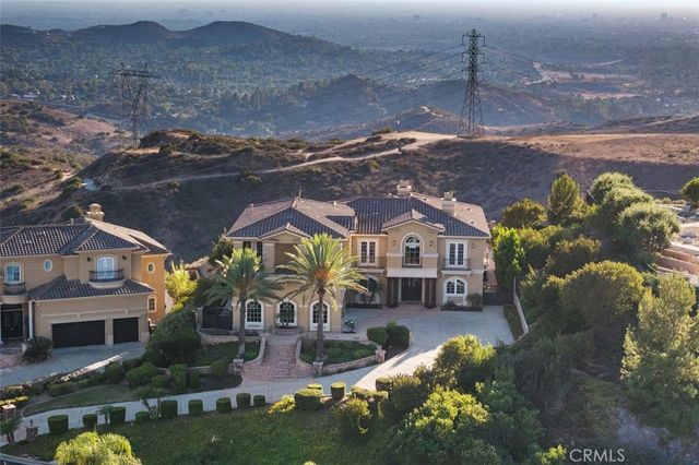1159 S Pointe Premier, Anaheim Hills, CA 92807