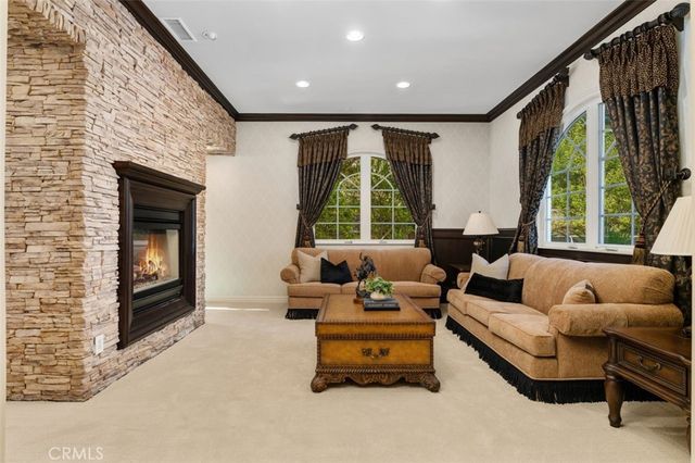 1159 S Pointe Premier, Anaheim Hills, CA 92807