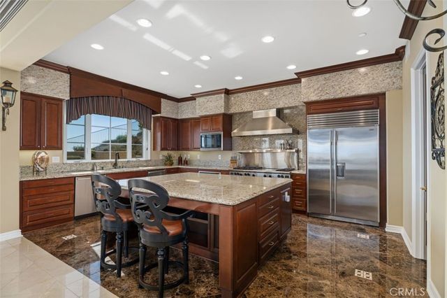 1159 S Pointe Premier, Anaheim Hills, CA 92807