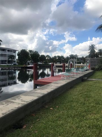 581 Blue Heron Dr 122-B, Hallandale Beach, FL 33009