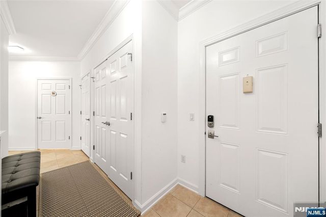 3310 Riverview Avenue 310, Englewood, NJ 07631