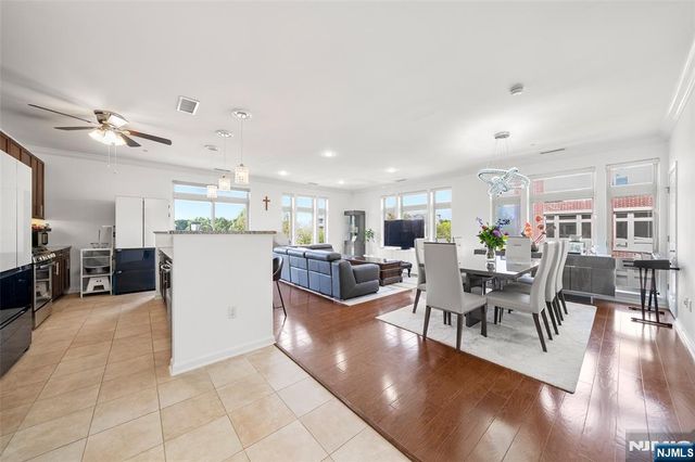 3310 Riverview Avenue 310, Englewood, NJ 07631