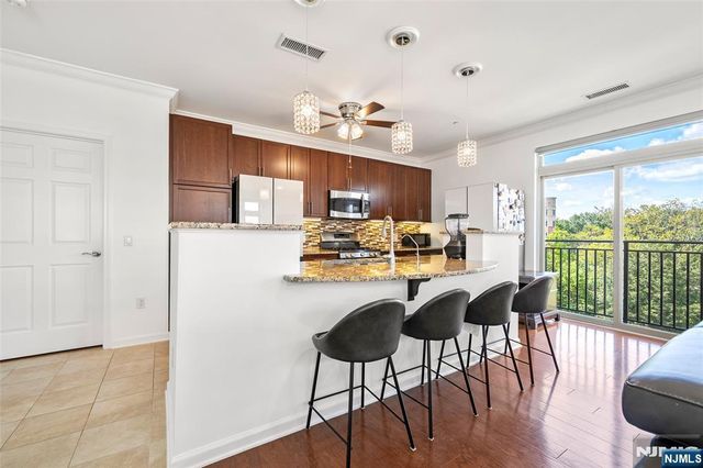 3310 Riverview Avenue 310, Englewood, NJ 07631