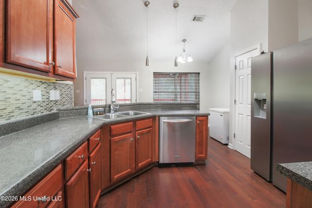 15054 Greenwell Circle, Biloxi, MS 39532