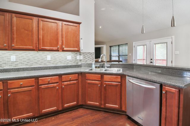 15054 Greenwell Circle, Biloxi, MS 39532