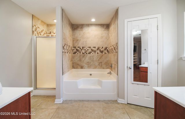 15054 Greenwell Circle, Biloxi, MS 39532