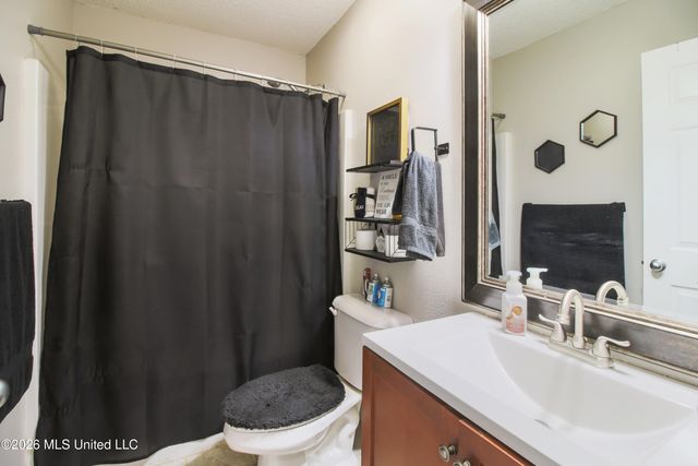 15054 Greenwell Circle, Biloxi, MS 39532