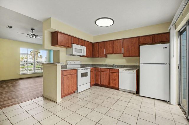 3506 Cove View Boulevard 306, Galveston, TX 77554