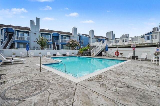 3506 Cove View Boulevard 306, Galveston, TX 77554