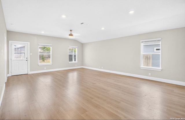 5507 JEWEL CURVE, San Antonio, TX 78266