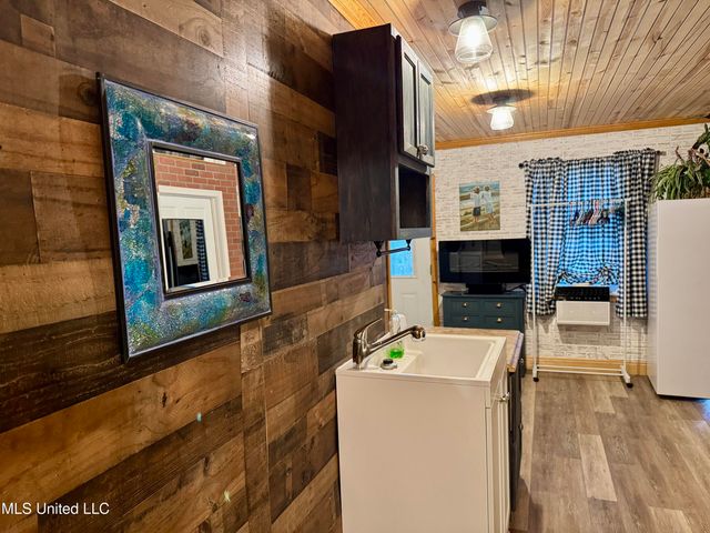 121 Hensley Road, Natchez, MS 39120