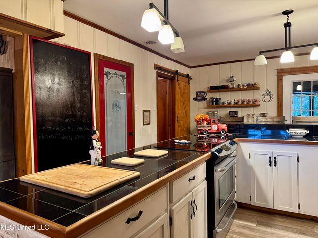 121 Hensley Road, Natchez, MS 39120