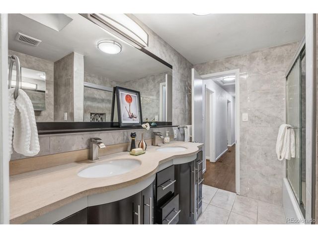 1670 Zenobia St, Denver, CO 80204