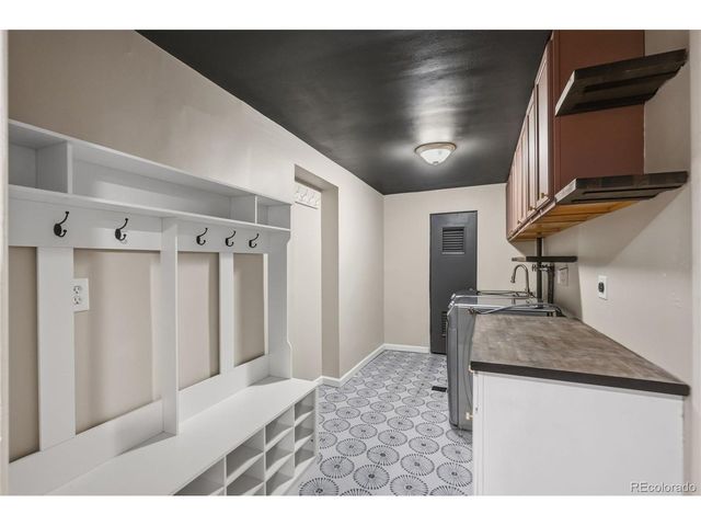 1670 Zenobia St, Denver, CO 80204
