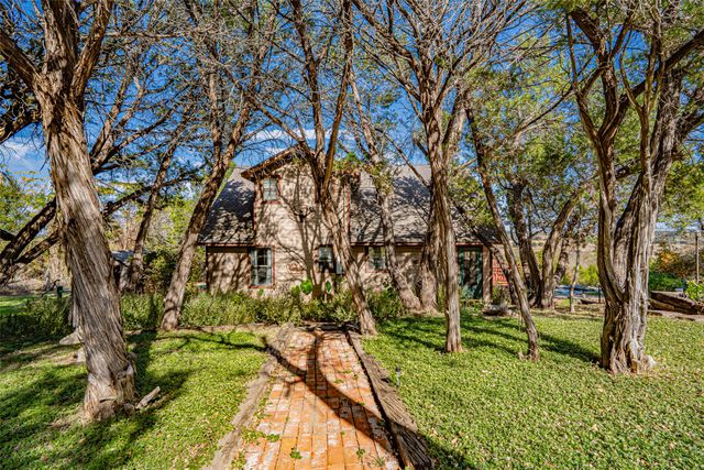 1009 County Road 306a, Rainbow, TX 76077