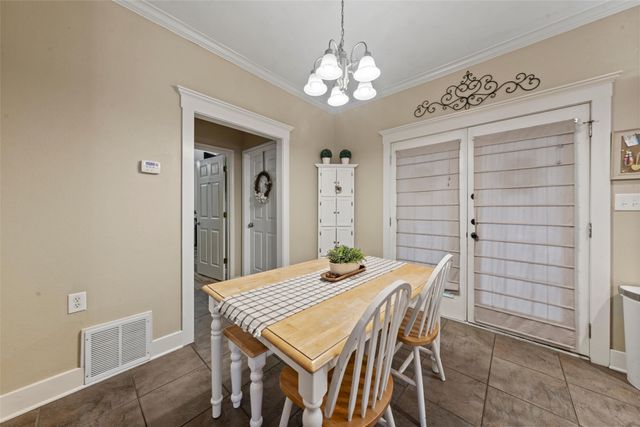 104 Flat Creek Drive, Robinson, TX 76706