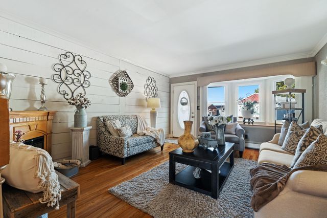 30 SUBURBIA DR, Jc, West Bergen, NJ 07305