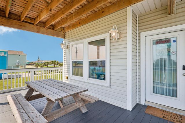 18423 Shaman Drive, Galveston, TX 77554