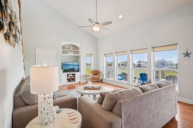 18423 Shaman Drive, Galveston, TX 77554