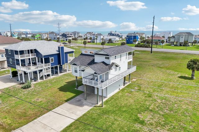 18423 Shaman Drive, Galveston, TX 77554