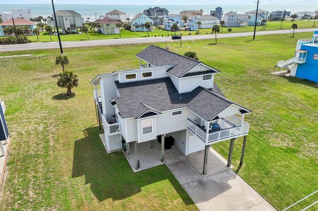 18423 Shaman Drive, Galveston, TX 77554