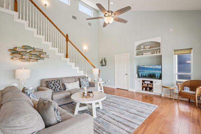 18423 Shaman Drive, Galveston, TX 77554