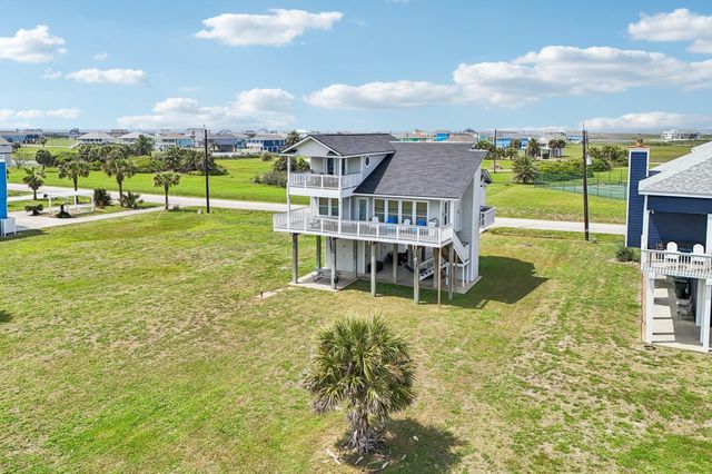 18423 Shaman Drive, Galveston, TX 77554