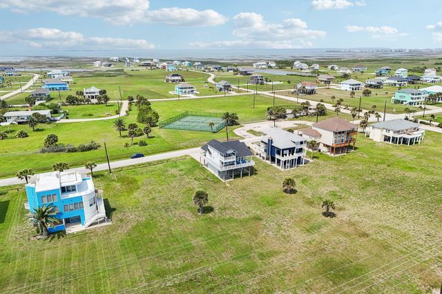 18423 Shaman Drive, Galveston, TX 77554