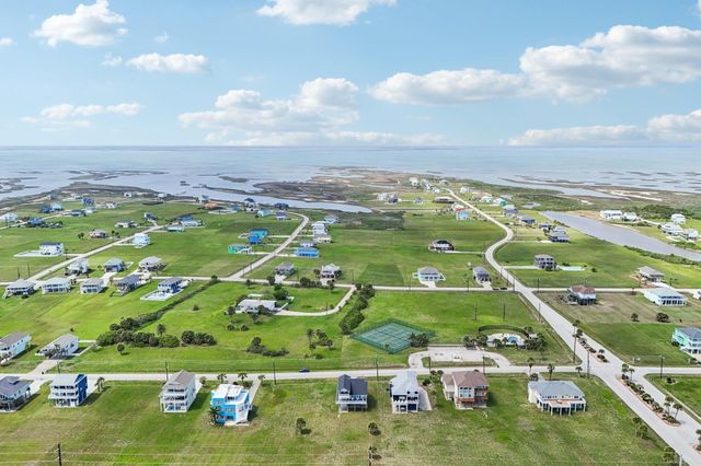 18423 Shaman Drive, Galveston, TX 77554